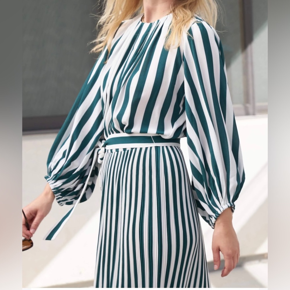 NEW AYR Who’s She Dress
